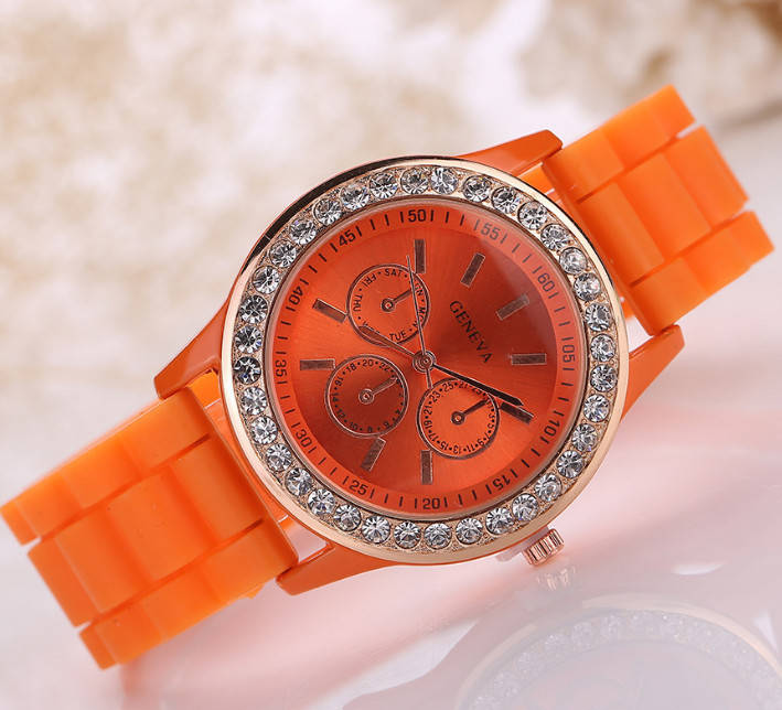 

Часы женские Geneva Luxury Crystal стразы оранжевые