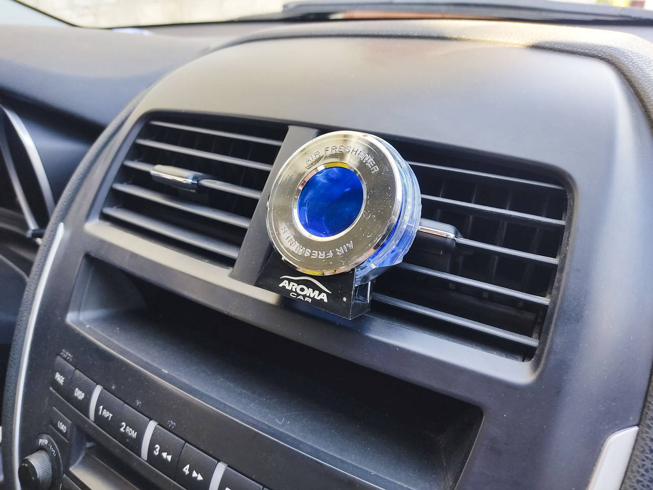 

Ароматизатор автомобильный гелевый Aroma Marine Brezie. Пахучка для авто на решетку вентиляции, на диффузор