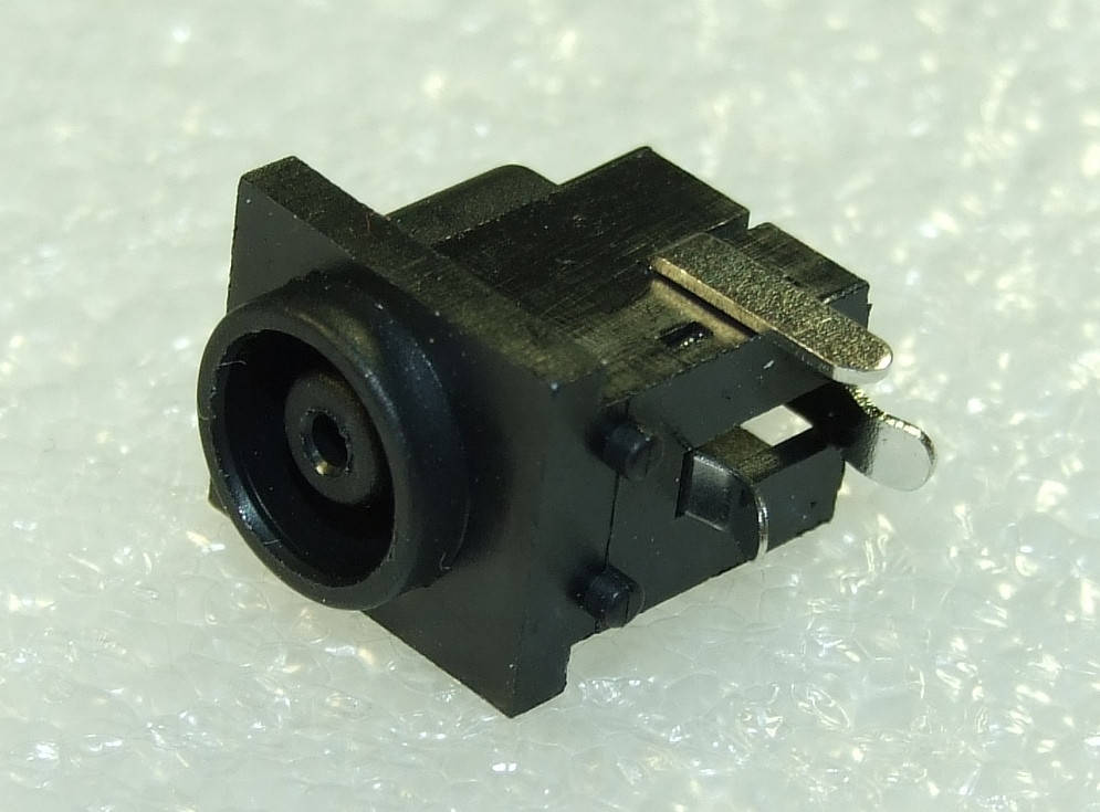 

N016 Разъем гнездо коннектор гніздо роз'єм ноутбука, монитора 7.0-3.5-1.5 мм Samsung Sony Fujitsu - Siemens