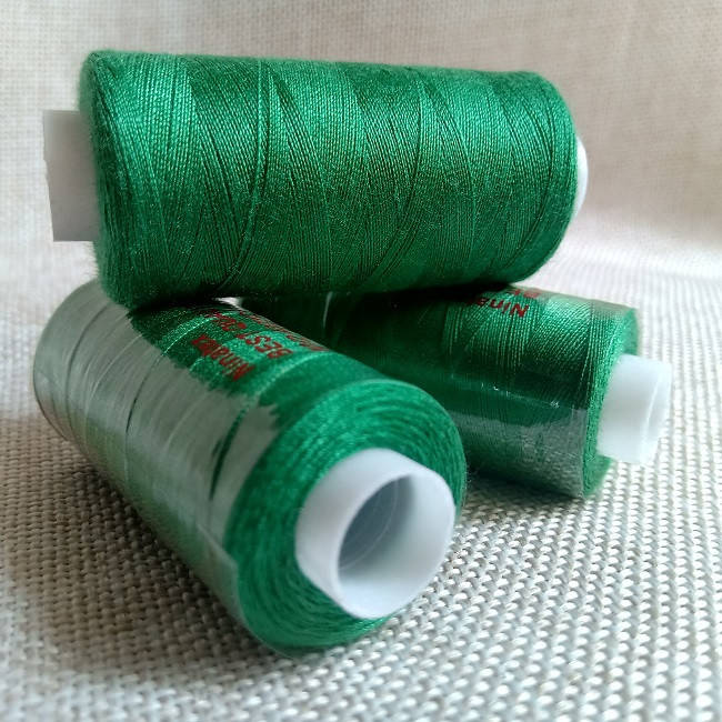 

Нить швейная Ninatex, 40/2 400 ярдов, зеленый, 472, Зелёный