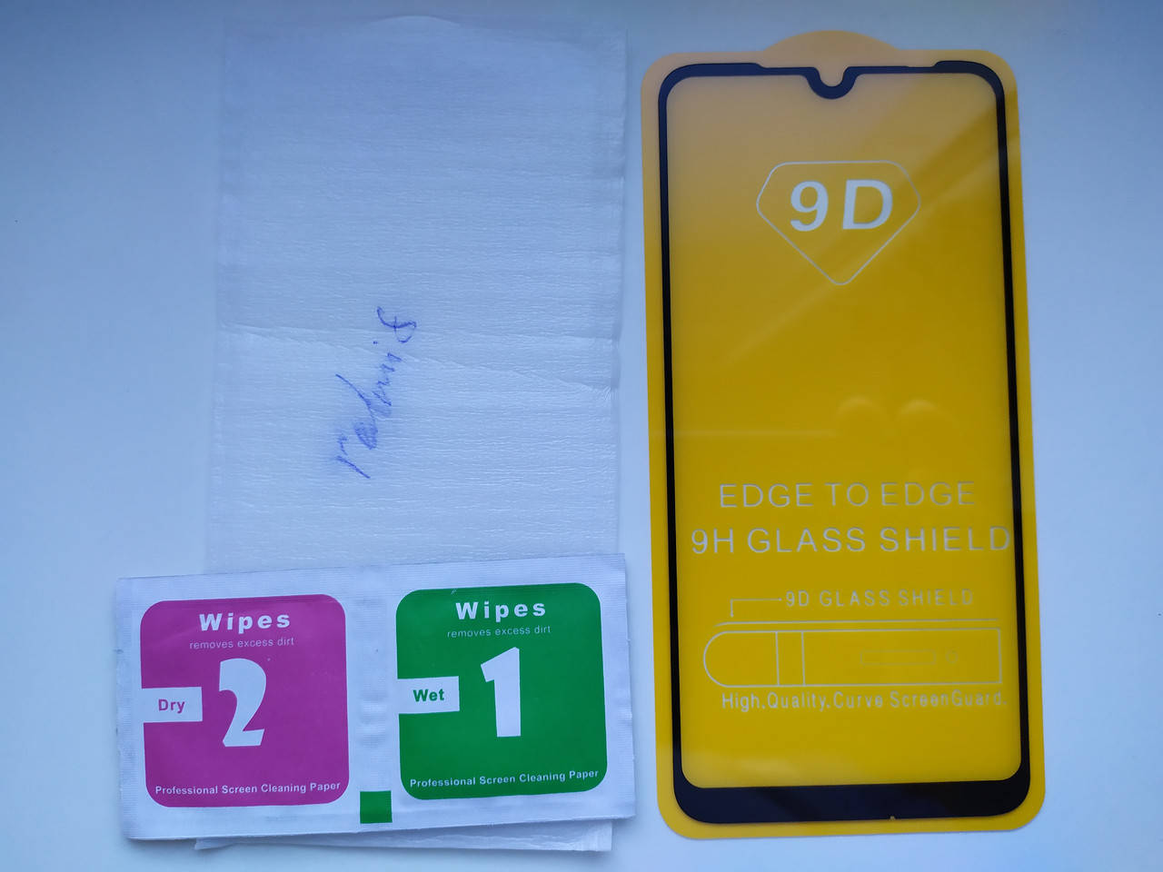 

Защитное стекло 9D (full Glue) для Xiaomi redmi 8