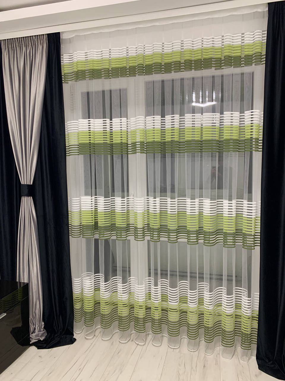 

Тюль в красивую полоску в зал, кухню или спальню. Цвет: Зеленый, Зелёный