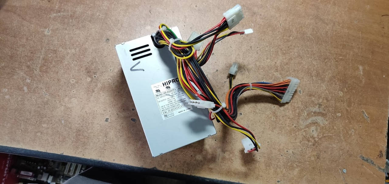 

Брендовый блок питания БП HIPRO HP-A2007F3 200W / 200Вт № 212206