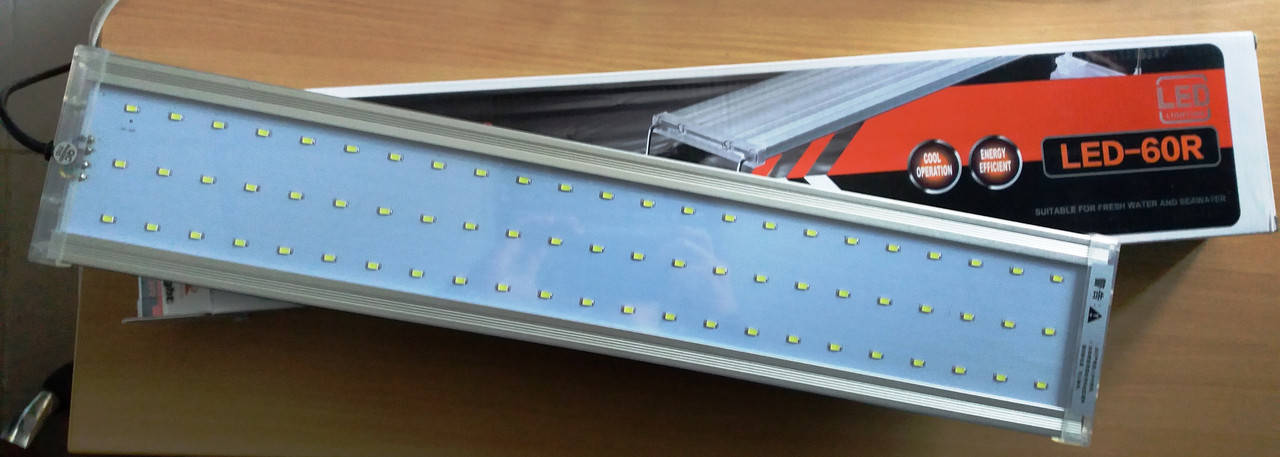 

LED светильник Xilong Led-60R 22w (для аквариума 60-80 см)