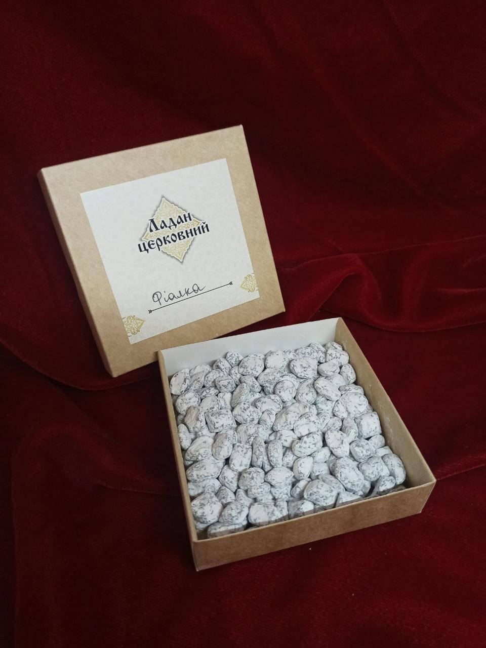 

Ладан церковный органический, ручной замес 100 грамм (Украина)