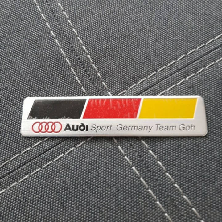 

Наклейка/ Шильдик/ Емблема на авто Audi 120×26 мм.