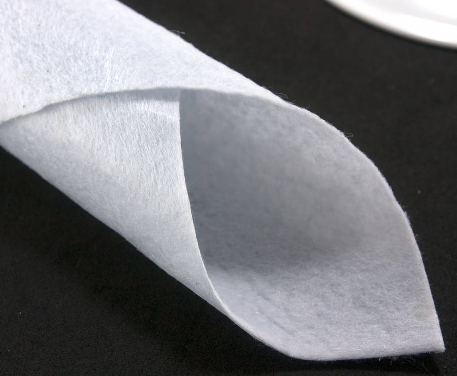 

Фетр для рукоделия и творчества жесткий 1мм 20 х 25 см Цена за 1 лист. Цвет - белый