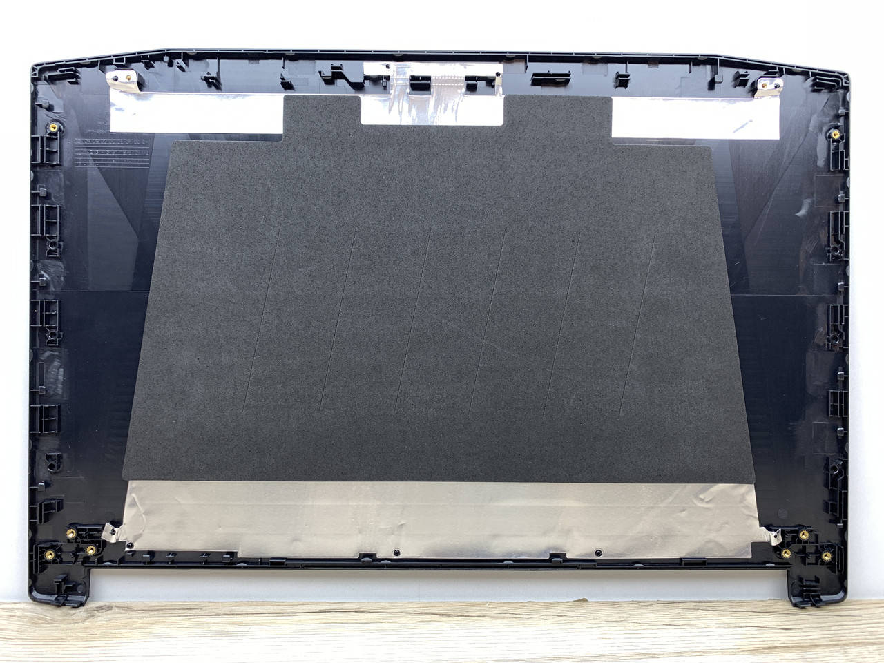 

Acer Nitro 5 AN515-51 AN515-31, AN515-41, AN515-53 Корпус A (крышка матрицы) (60.Q2SN2.002, AP211000700) нов