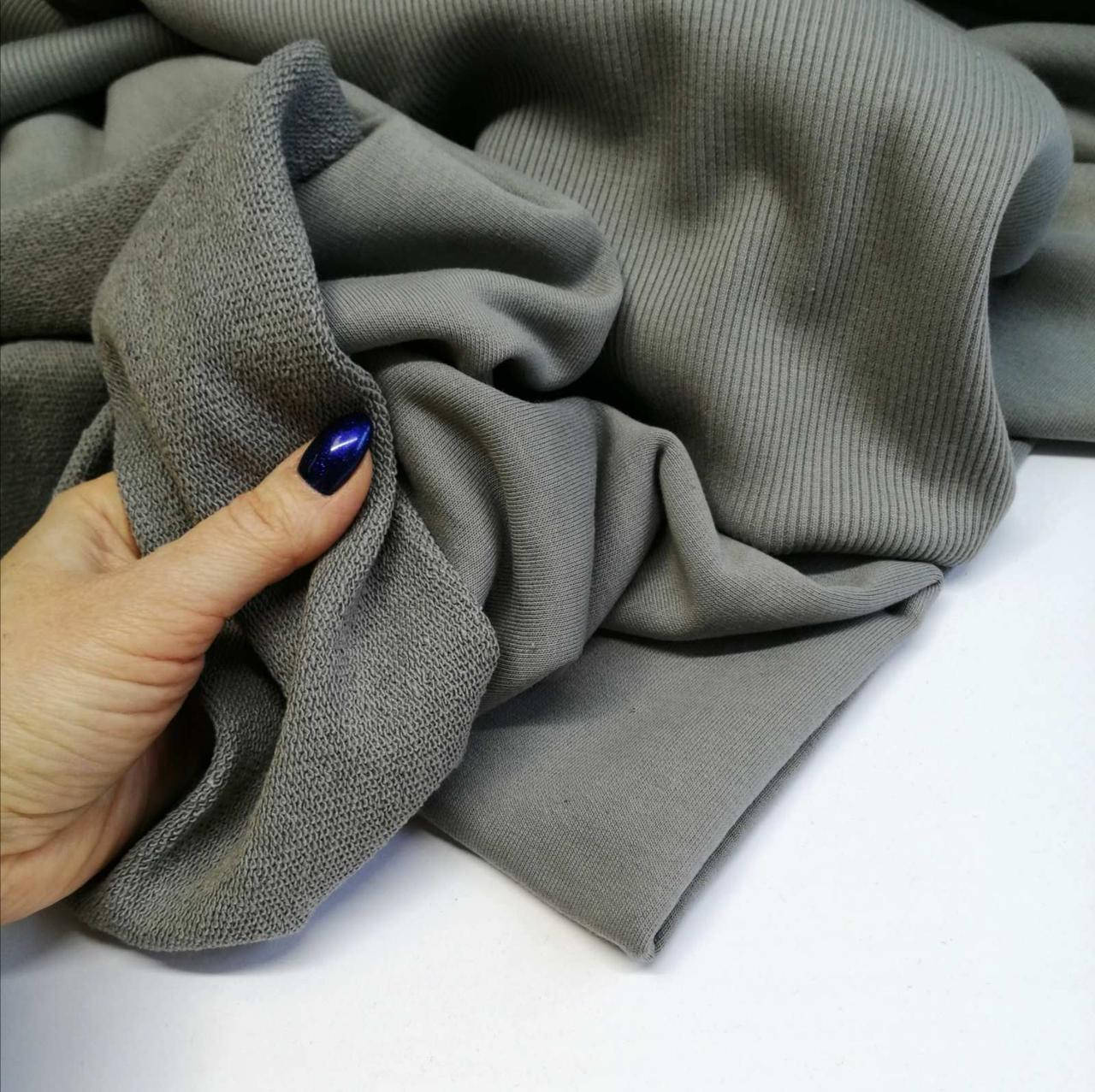 

Трехнитка петля Серая Оливка, плотность 320 г/м2, Серый