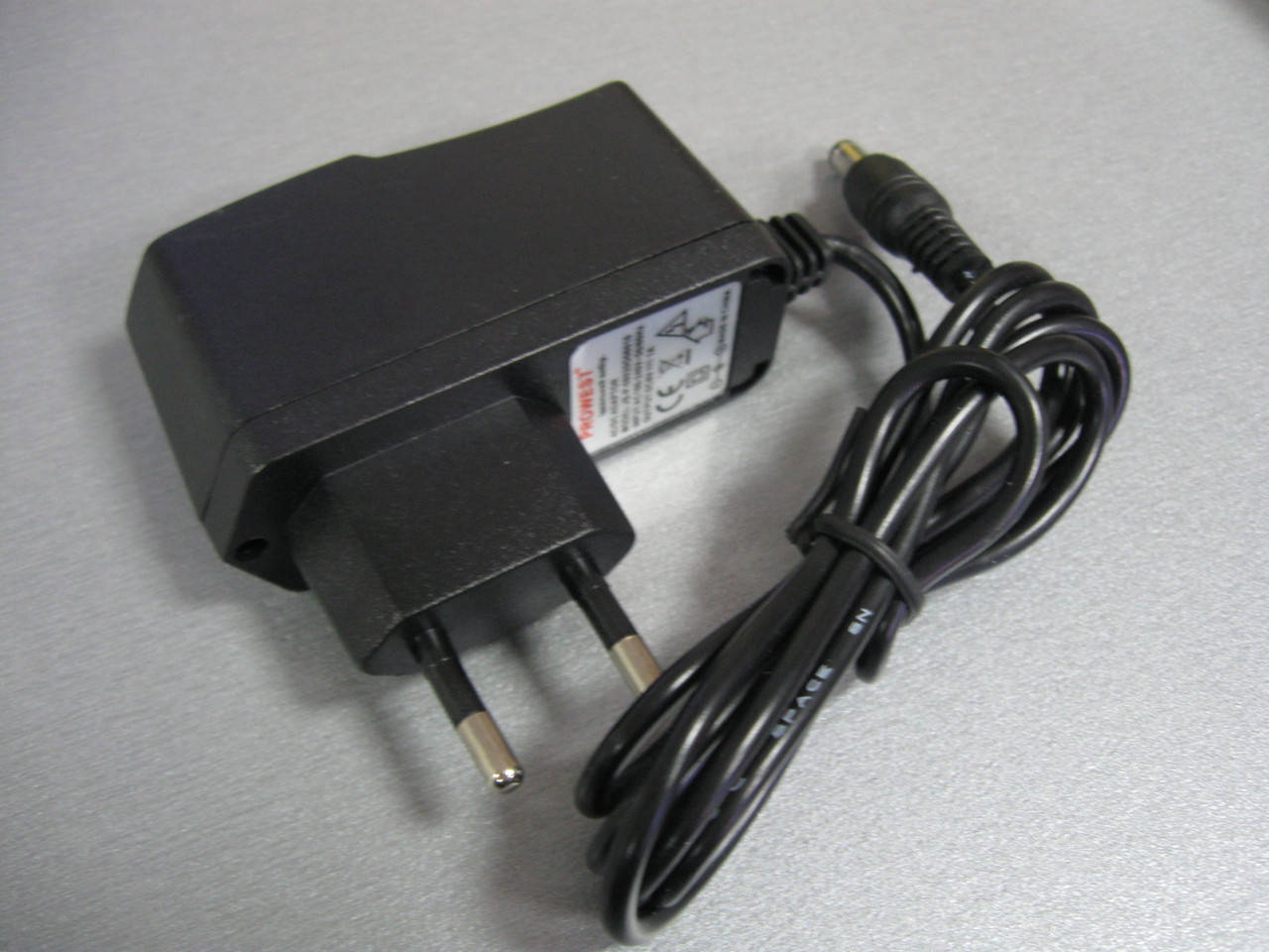 

Блок питания 6V 1A 5,5-2,5mm, Черный