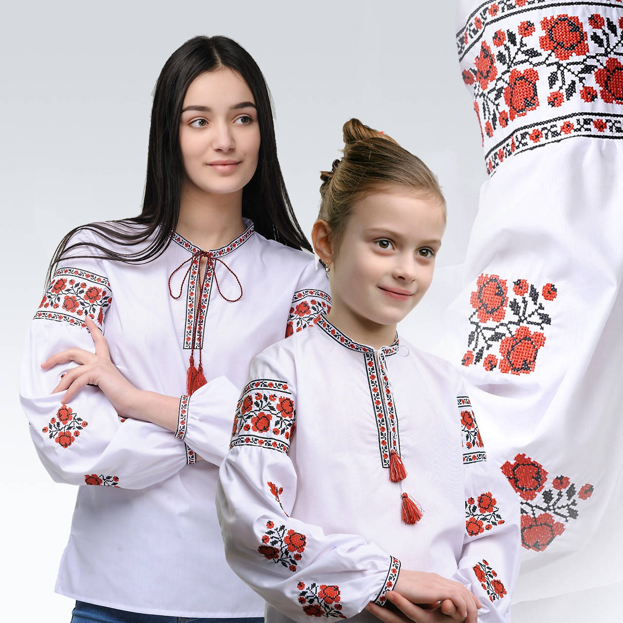 

Комплект для мамы и дочери " Розочки ", Белый