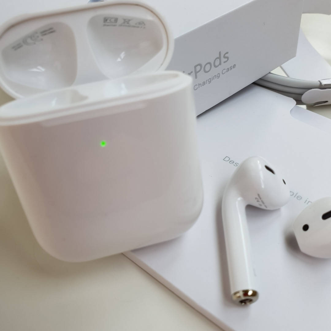 

Беспроводные наушники Airpods 2 Bleutooth c Беспроводной зарядкой кейса MRXJ2, Белый