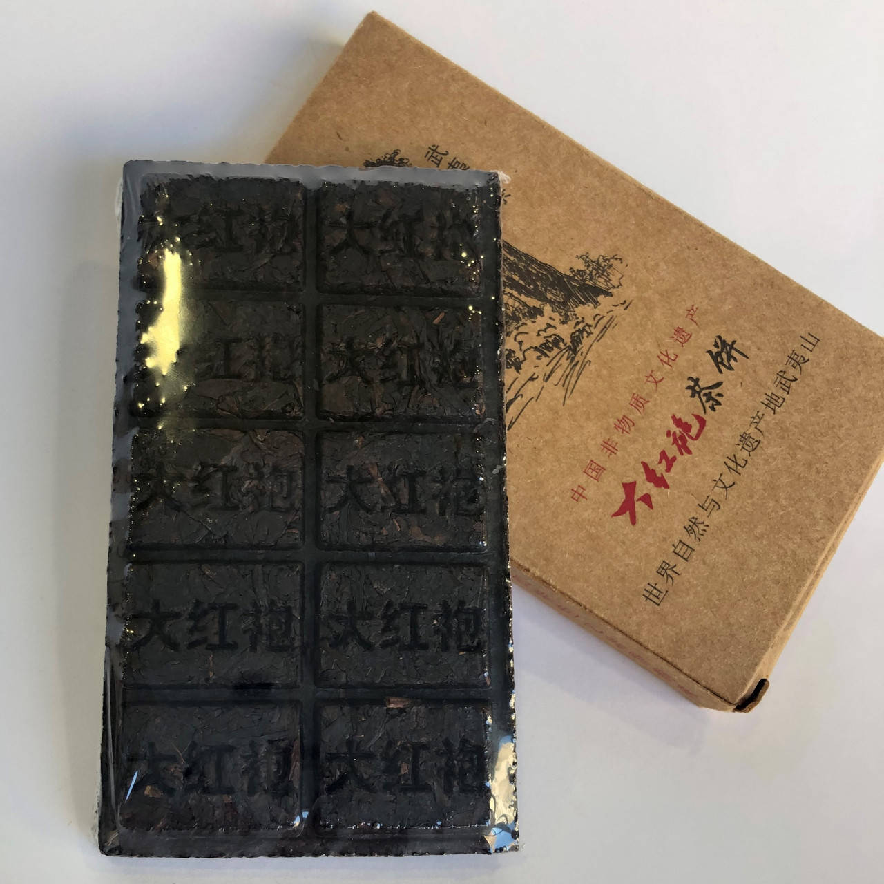 

Чай кирпич Уи Ен Ча «Да Хун Пао» 100 грамм