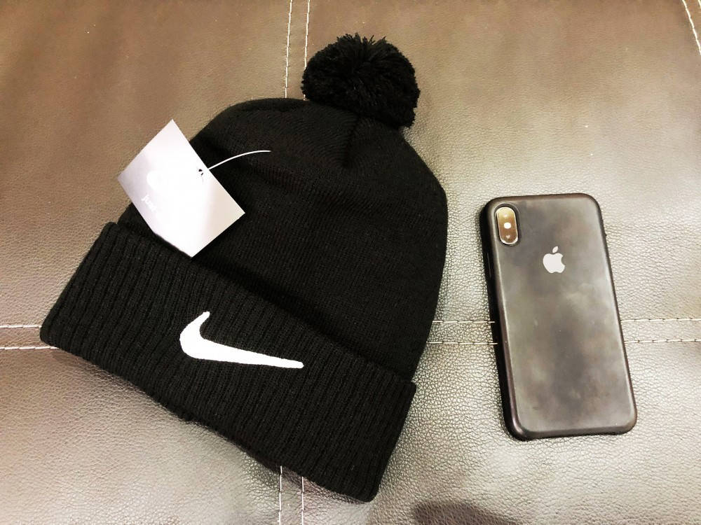 

Шапка Nike W22 black, Черный
