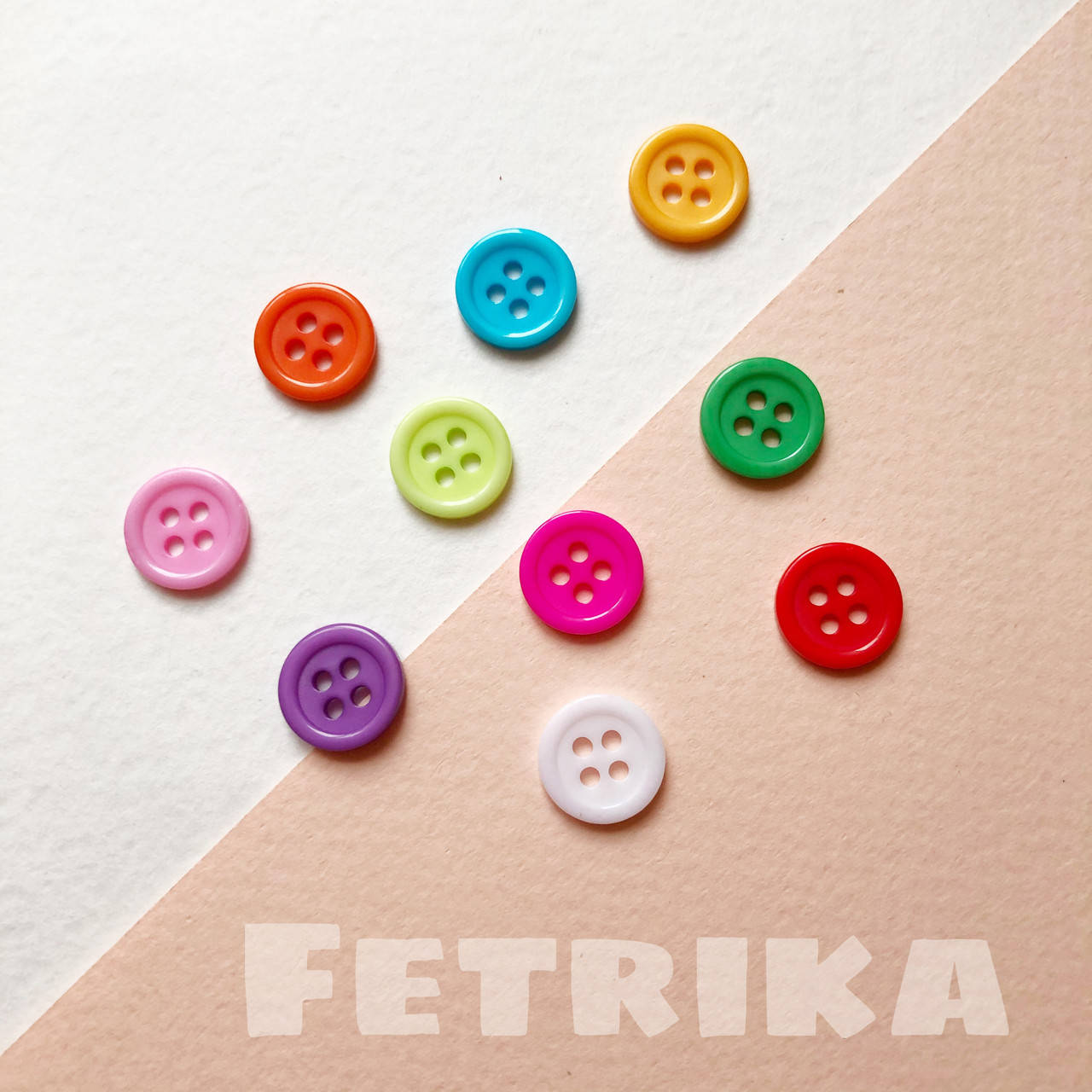 

Пуговицы круглые разноцветные пластиковые, Ø 11 мм, 4 отверстия (10 шт.), Разные цвета