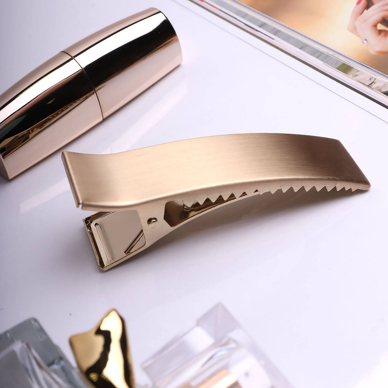 

Боковой краб металлический в стиле "Минимализм"., Золотистый