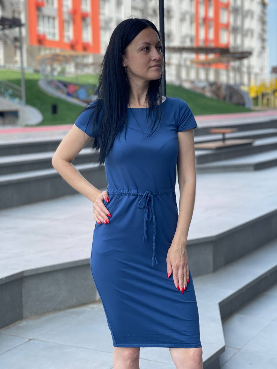 

Летнее трикотажное платье на кулиске с карманами 6-0050-1