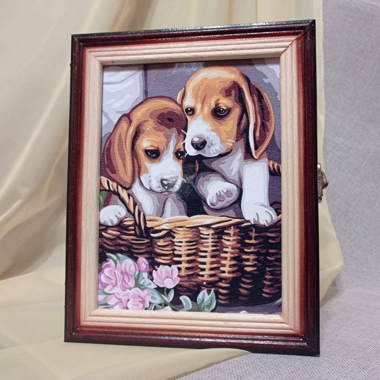 

Ключница настенная из дерева 23*18 на 5 ключей, с настенным крепежем