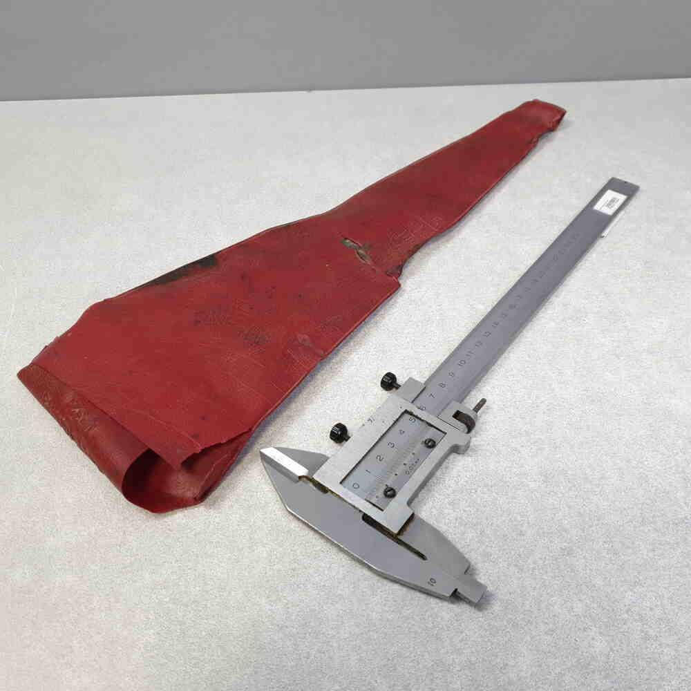 

Штангенциркуль Б/У Штангенциркуль 300 мм