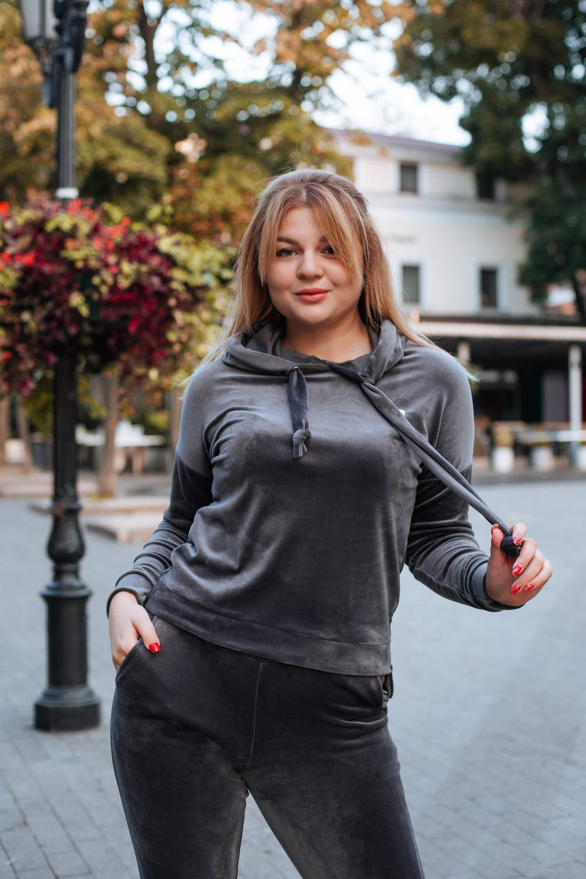 

Велюровый спортивный костюм АНТРАЦИТ р.42-48 OVERSIZE, Серый