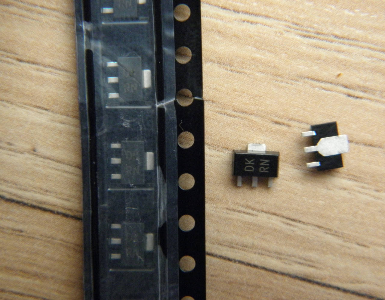 

Транзистор 2SC4672 C4672 SMD code DK