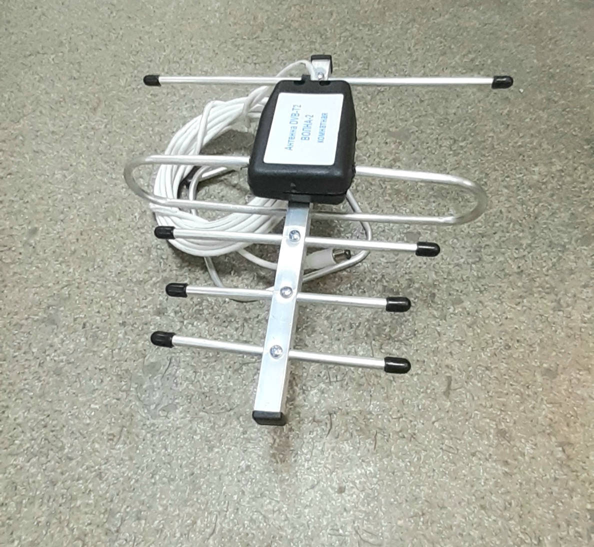 

Антенна комнатная ВОЛНА-Т2