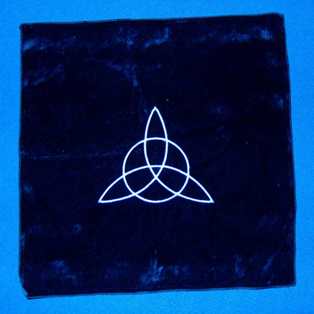 

Скатерть Трискель (5 цветов)