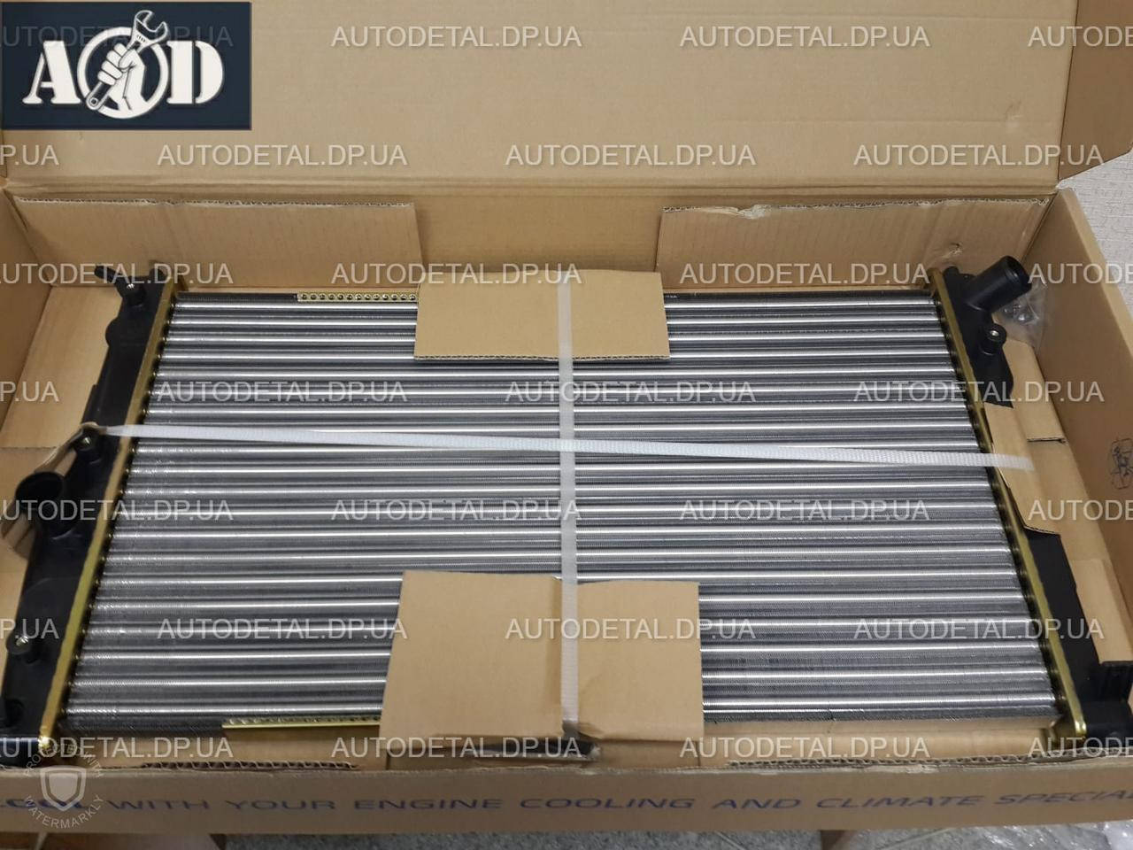 

Радиатор охлаждения Daewoo Lanos с конд. 1997--> Nissens (Дания) 61654