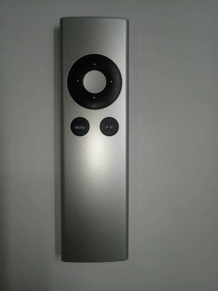 

Пульт Apple TV 2-3