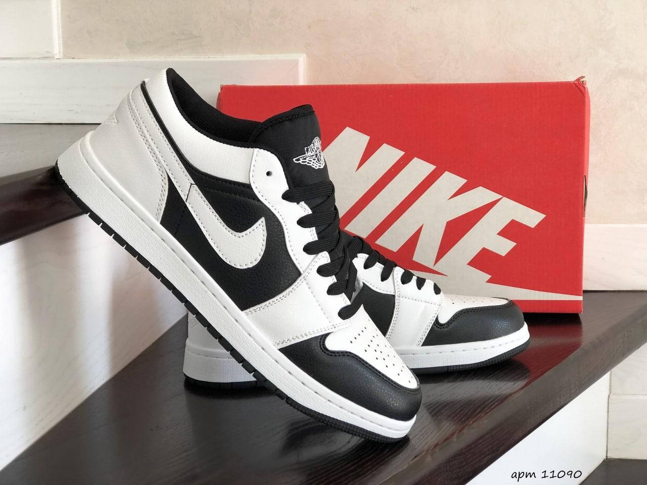 

Чоловічі кросівки Nike Air Jordan 1 Low Чорні з Білим + Безкоштовна доставка, Черно-белый