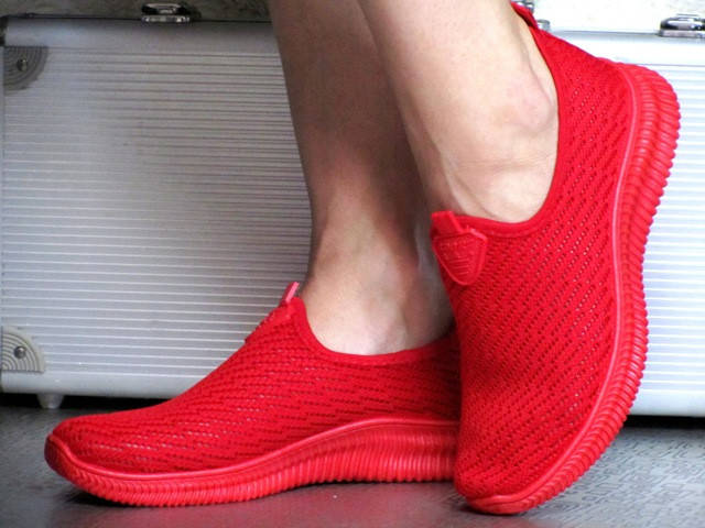 

Женские Красные Мокасины сетка 38