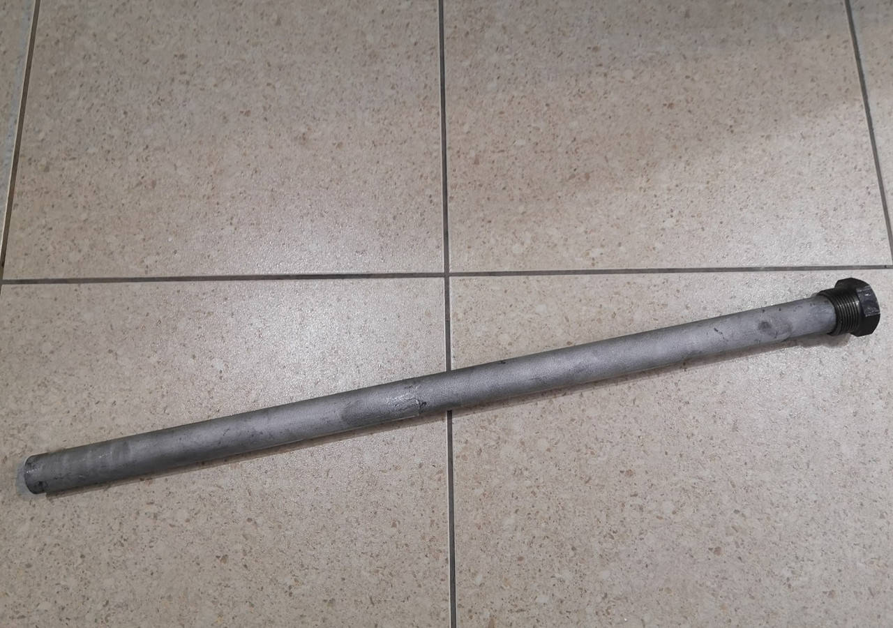 

АМ33/700/М8/30 — Анод магниевый Ø33мм, 700мм, на шпильке с резьбой M8x30мм или пробке G1¼" (G5/4"), Украина