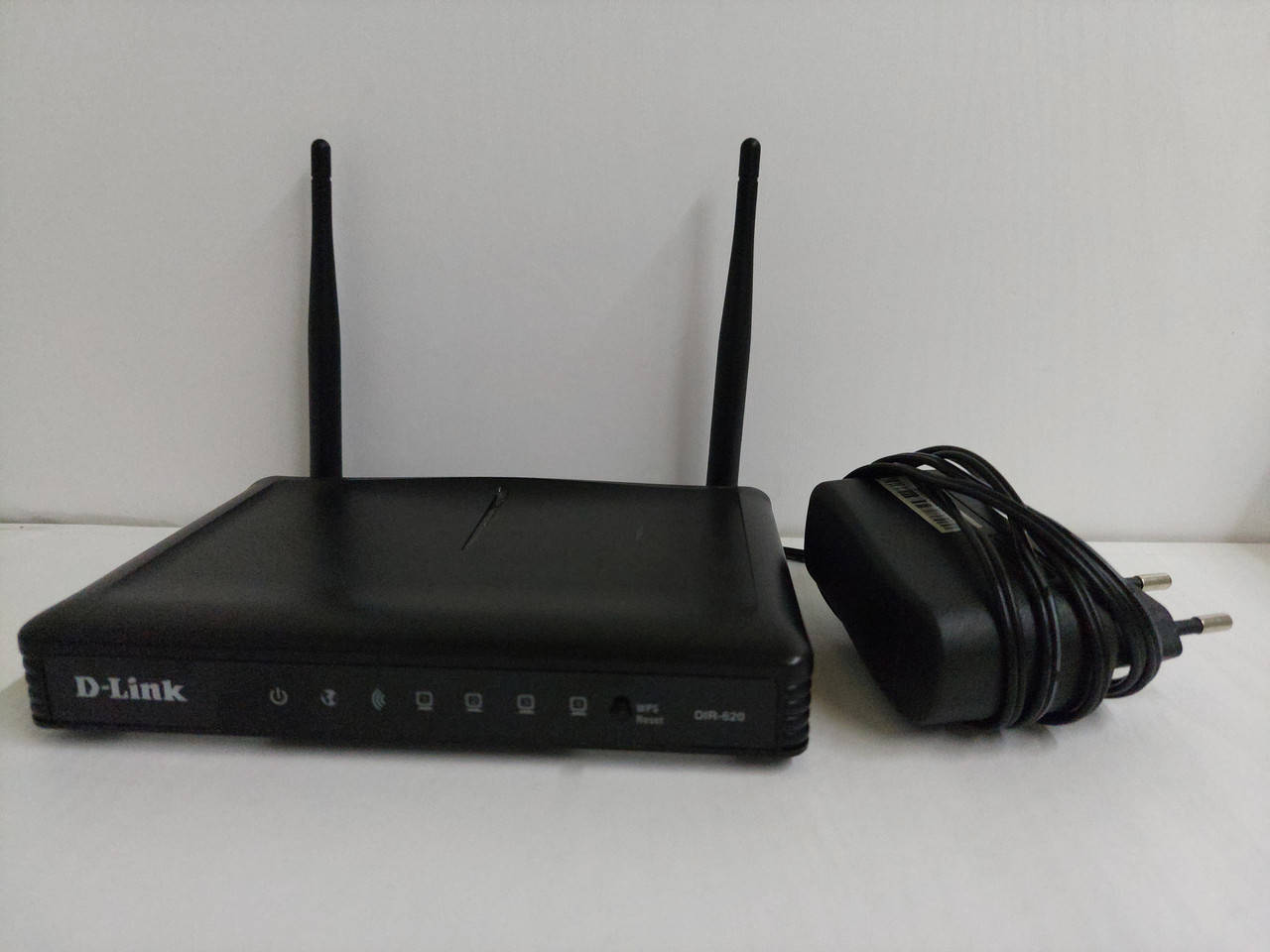 

Бездротовий маршрутизатор (роутер) D-Link DIR-620