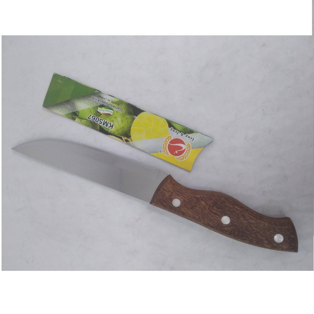 

Нож с деревяной ручкой KM 5067