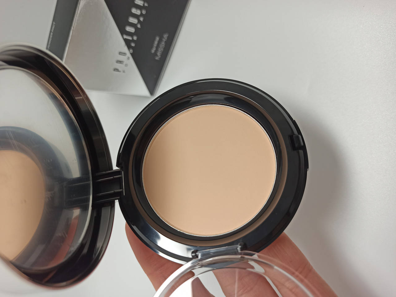 

Компактная пудра для лица Missha Pro-Touch Powder Pact SPF25/PA++ 10 g 23