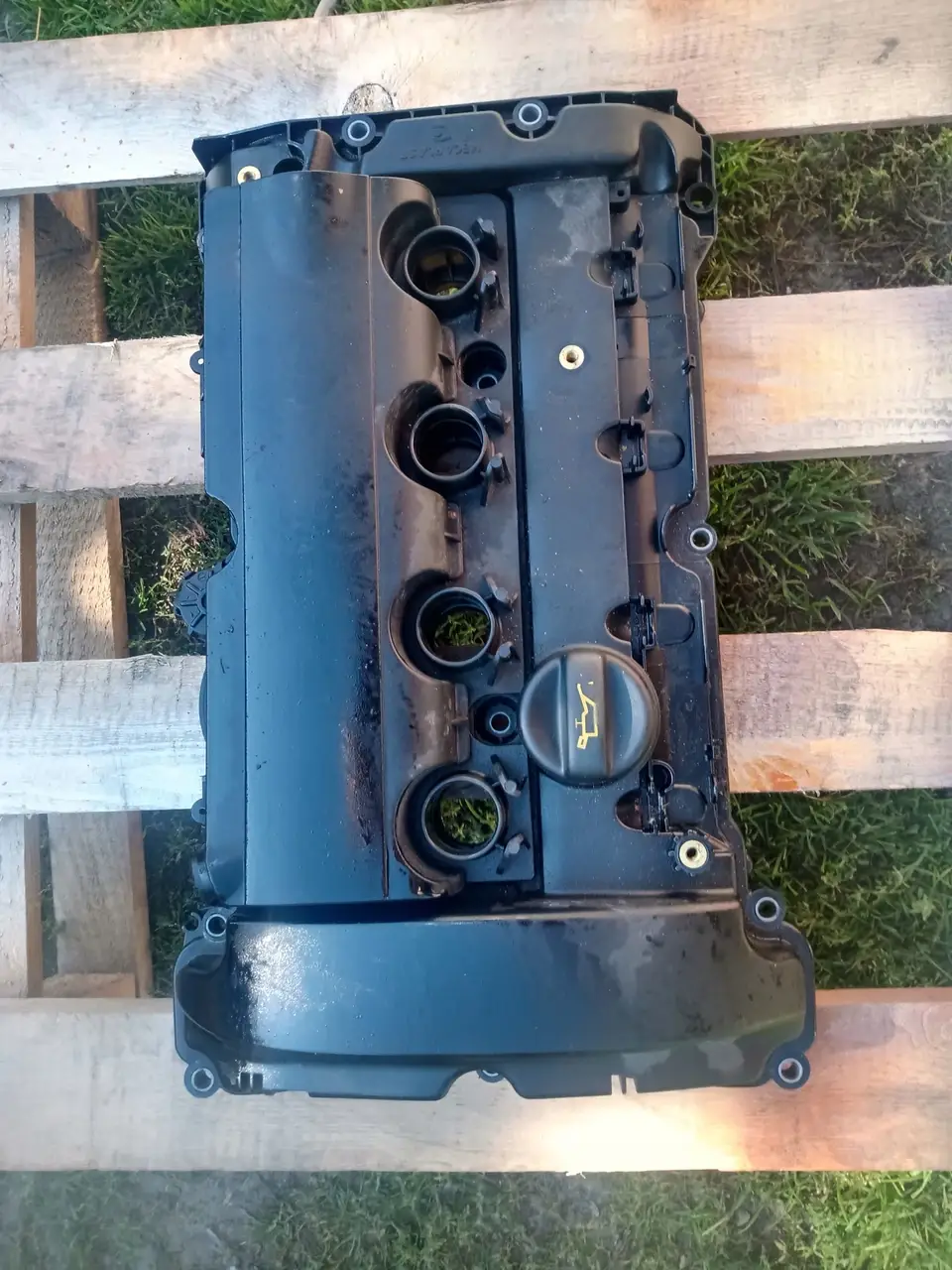 

Крышка головки блока PEUGEOT CITROEN 1.6 THP V759886280 под заказ 2-4 дн