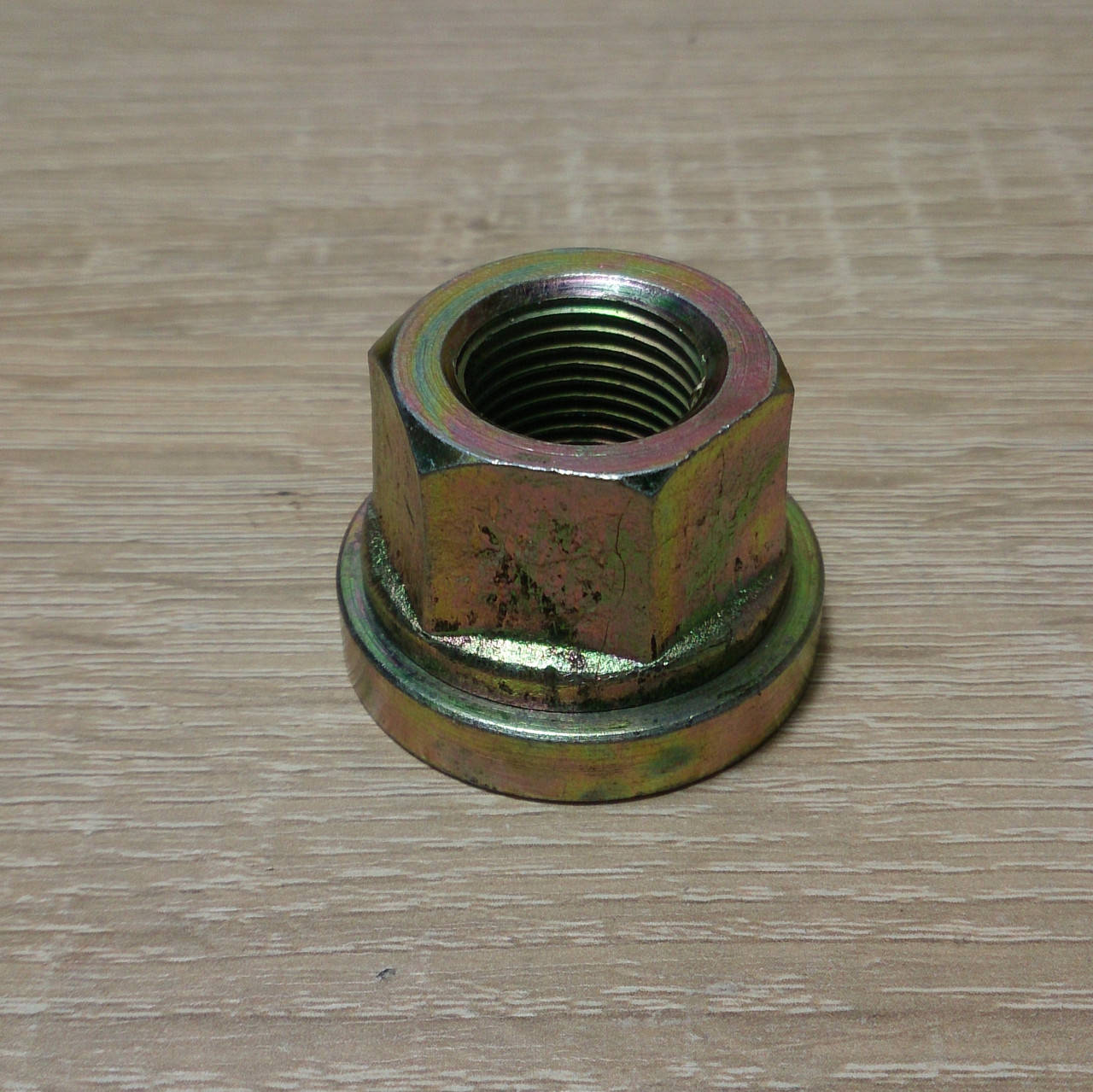 

Гайка колеса Газель с шайбой М18х1.5 (пр-во NPS)
