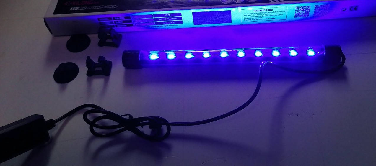

LED светильник Xilong T4-60E Blue 5.2 вт 57 см Синий