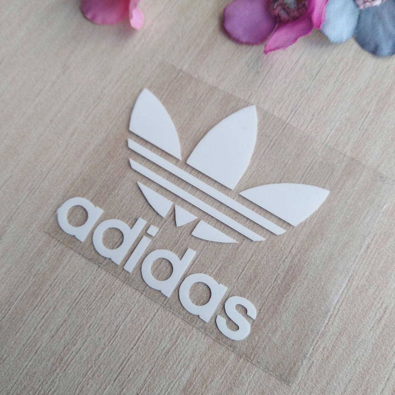 

Термотрансфер логотип ADIDAS