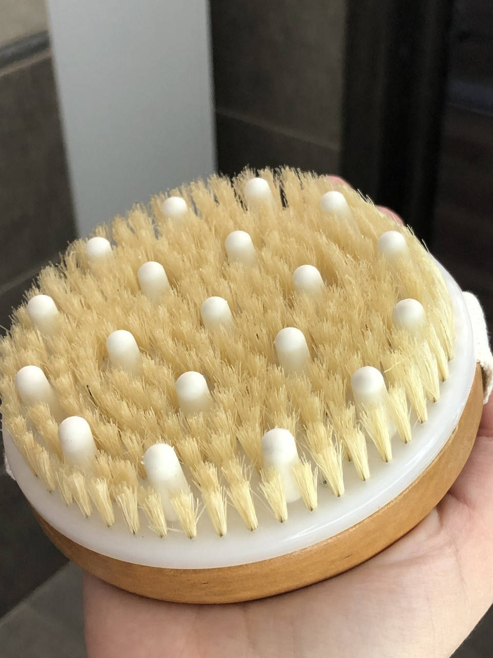 

Щетка для сухого массажа