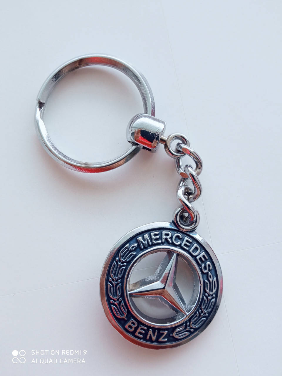 

Брелок автомобильный металлический MERCEDES