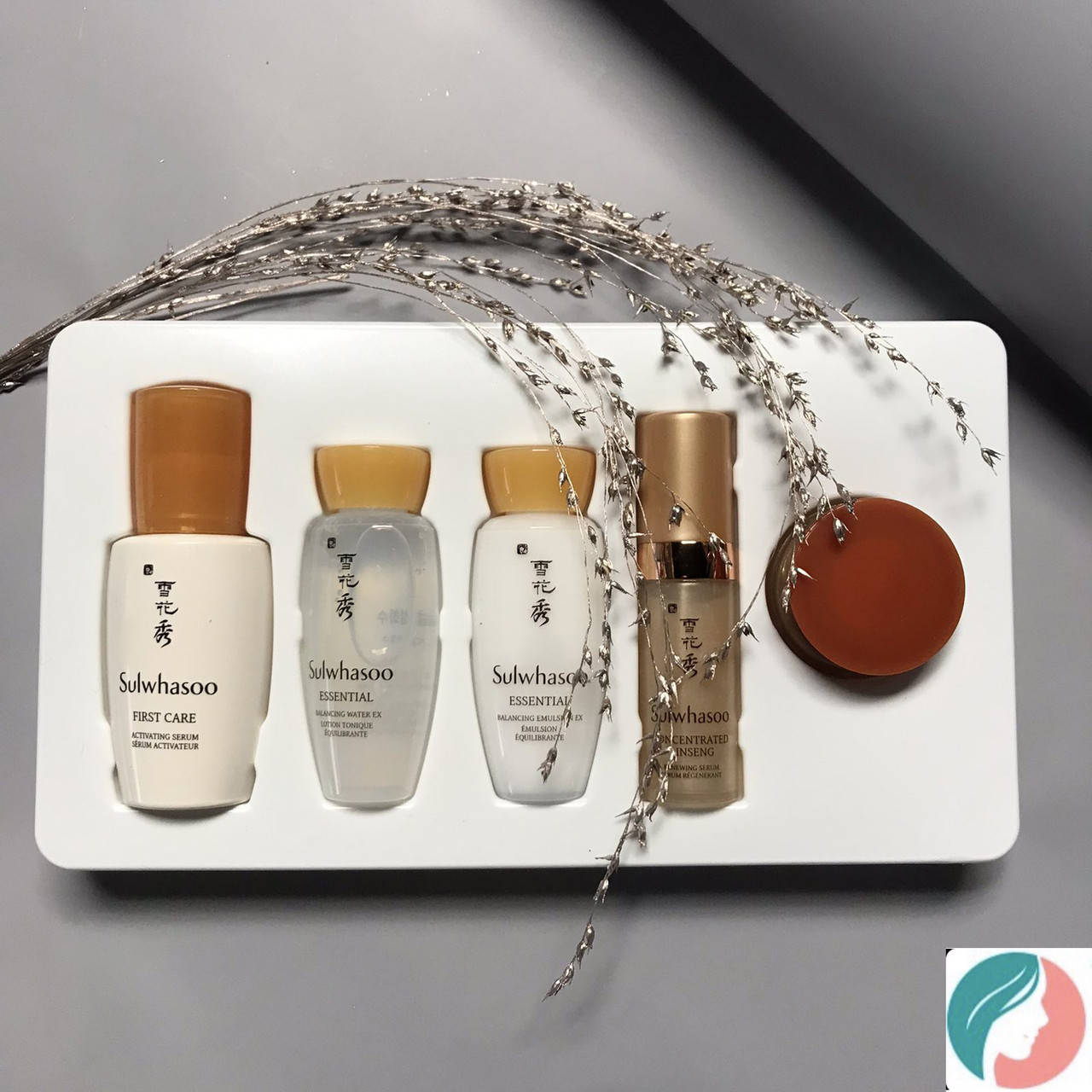 

SULWHASOO Signature Beauty Routine Kit (5 Items) Премиум набор для ухода за кожей