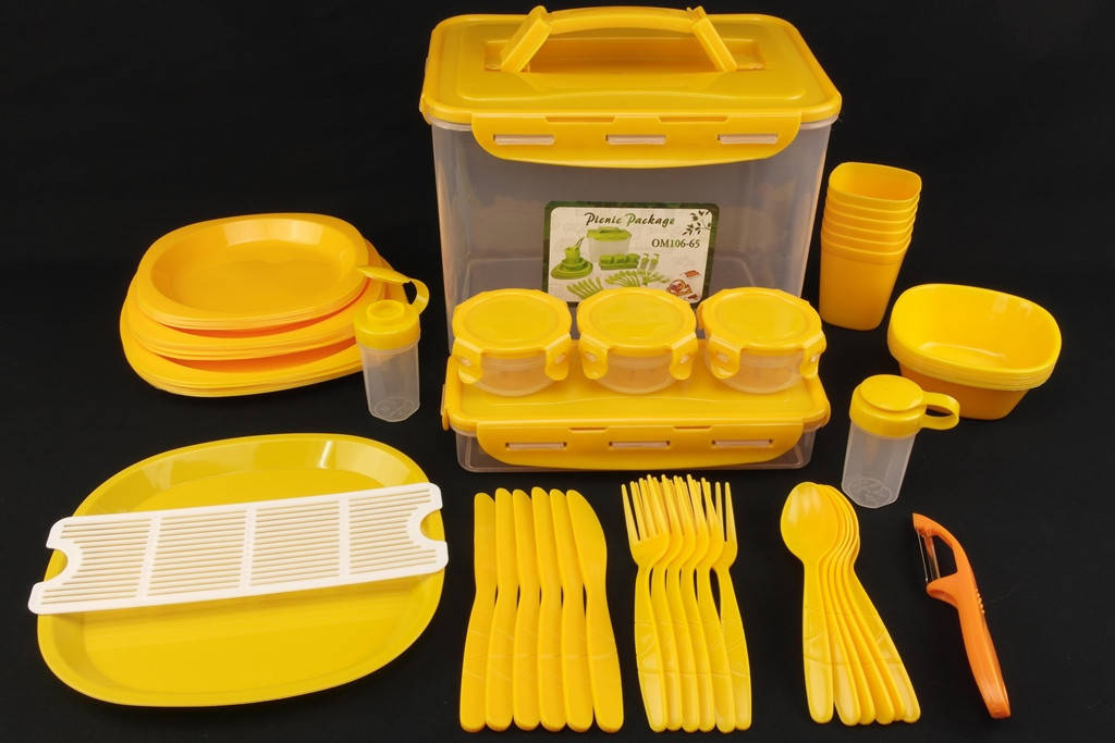 

Набор пластиковой посуды 65 предметов для пикника и поездок