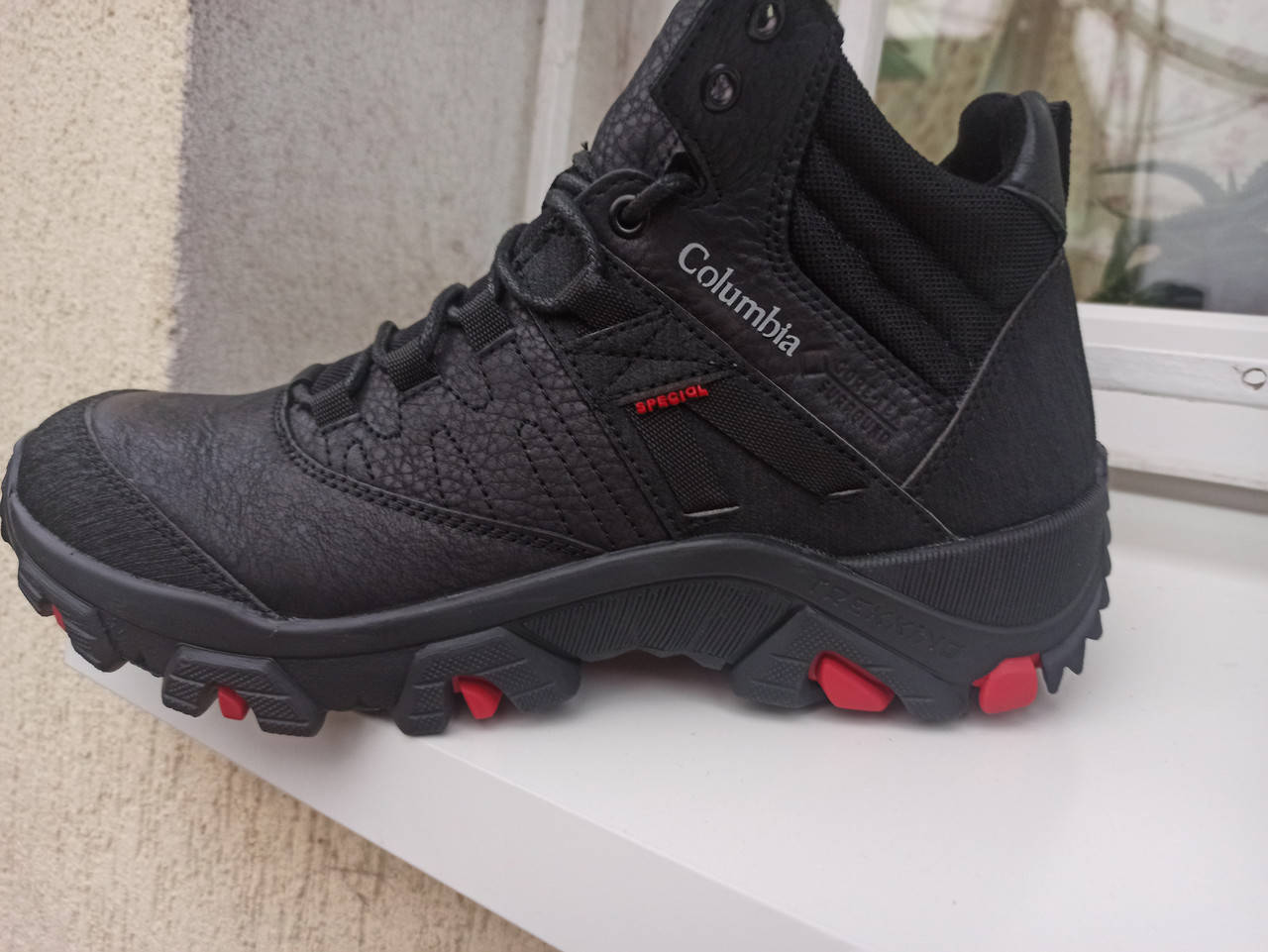 

Зимние мужские кожаные ботинки каламбия step boots, Черный