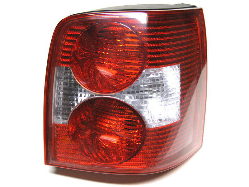 

Фонарь задний 3B9945096AA 3B9945095AA VW Passat B5 пассат универсал
