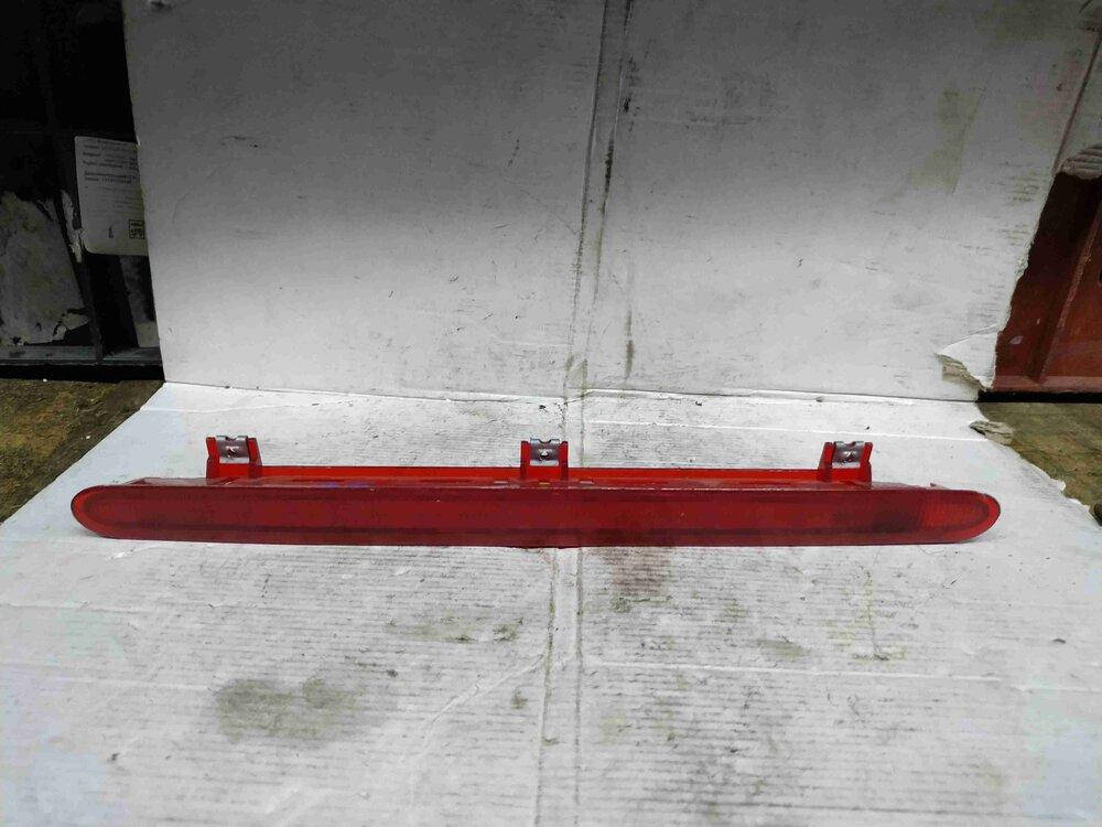 

Дополнительный фонарь стоп Volkswagen Touran