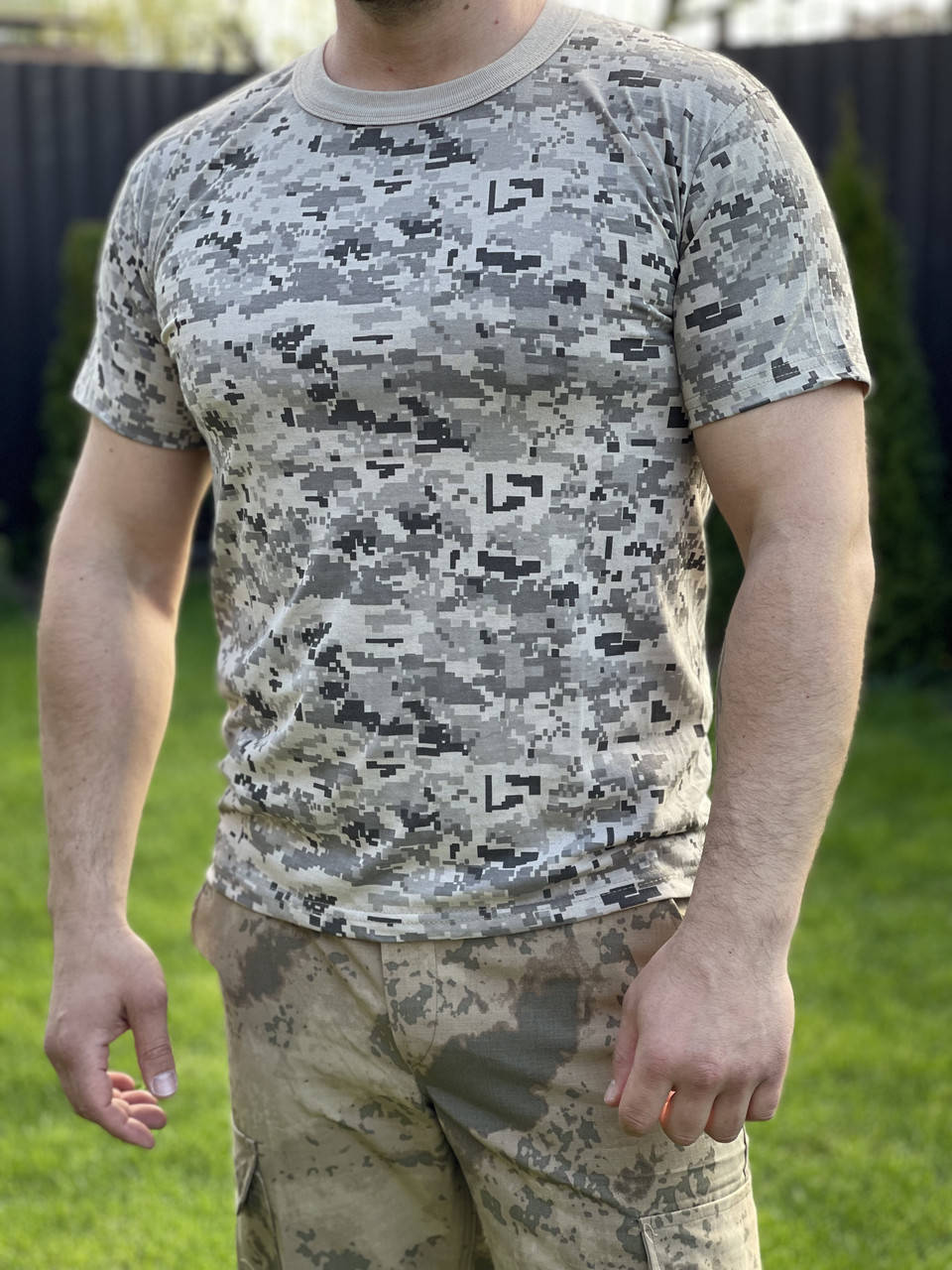 

Футболка пиксель