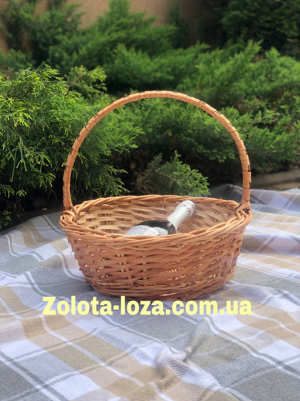 

Корзика плетеная из лоз круглая. Арт: 3073