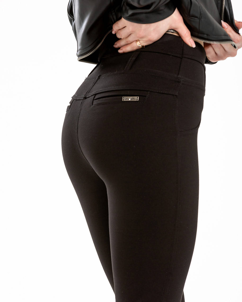 

Лосины женские турецкий трикотаж чёрные №879 с обманчивыми карманами L, Черный