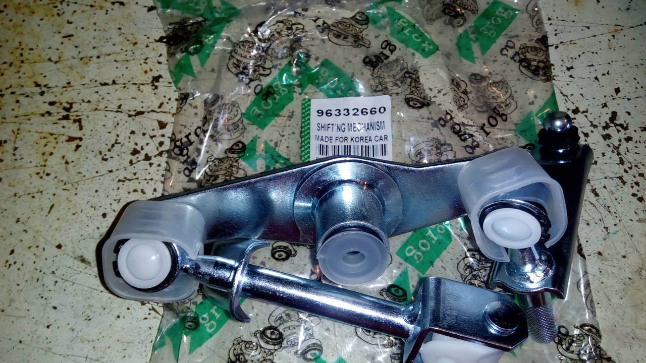 

Кулиса КПП Ланос Нексия 96332660